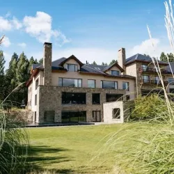 Negocio Loi Suites Chapelco Hotel