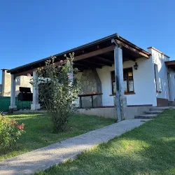 Negocio Los Ciruelos - Casas De Montaña