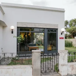 Negocio Luscofusco Versión Moreno B & B