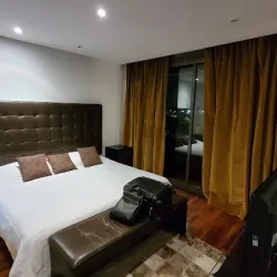 Negocio Luxury Residence