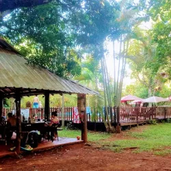 Negocio Ma-Ri Cabañas Camping