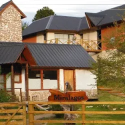 Miralagos Apart & Cabañas
