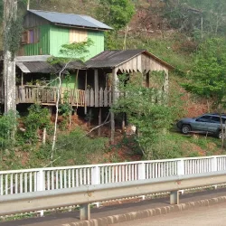 Mocona Hospedaje "El Lambique"