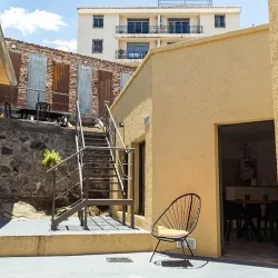 Negocio Nomades Hostel