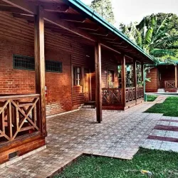 Negocio Paseo Del Yacaratiá