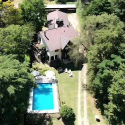 Negocio Posada La Lucía