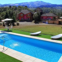 Negocio Puerto Malén Club De Montaña