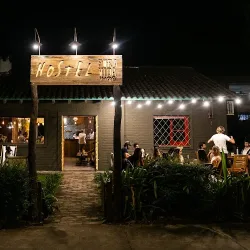 Negocio Pura Vida Mae Hostel