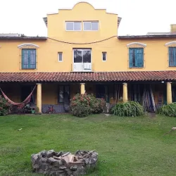 Negocio Rufus Surf House