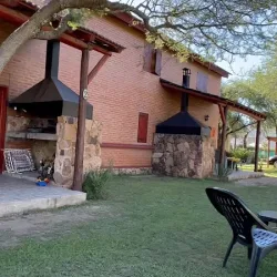 Sol Serrano, Cabañas