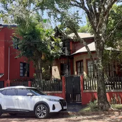 Negocio Taller De Arte "La Casa De Madera"