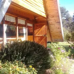 Tejas Negras Cabañas Y Proveeduría