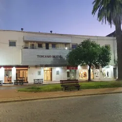 Negocio Toscano Hotel & Café